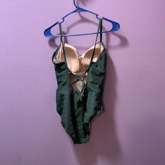 Kona sol swim suit - Picture 3 of 4